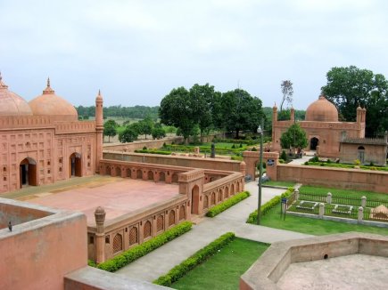 Mosque-City-of-Bagerhat-In-Bangladesh